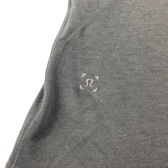 Lululemon Black Performance S/S Mens Snap Henley Size Medium - Picture 4 of 4